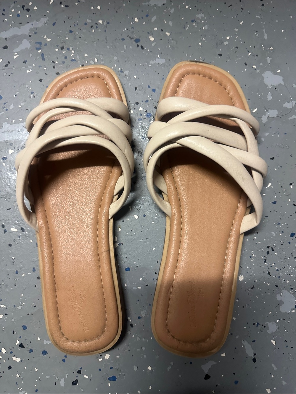 Universal Thread Cream Strappy Slide Sandals